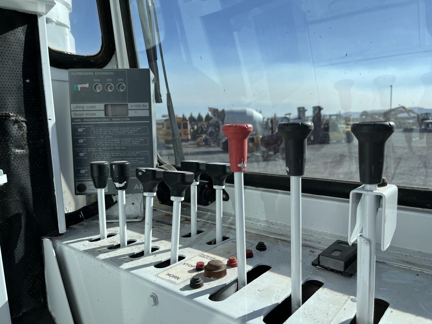 ./imagenes/INVOICE/2019/17850/CAMION GRUA TADANO TM1882 (17).JPG